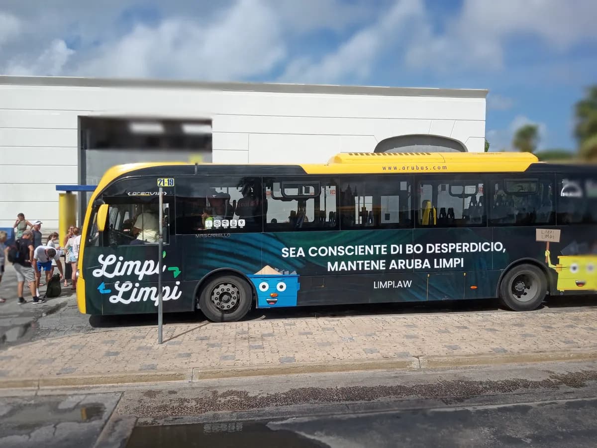 Getting Around Aruba: Buses, Car Rental and Taxis